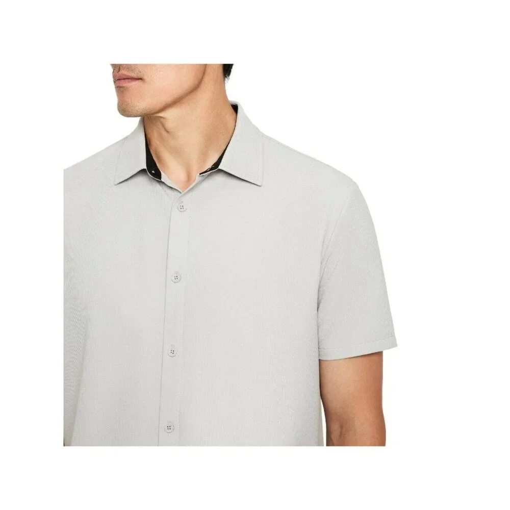 NWOT Kenneth Cole New York Men's XL Light Gray Short Sleeve Button-Up Shirt